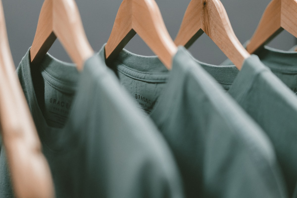 How Virtual Try-On Makes Fashion More Sustainable: Less Waste, Fewer Returns, Lower Carbon